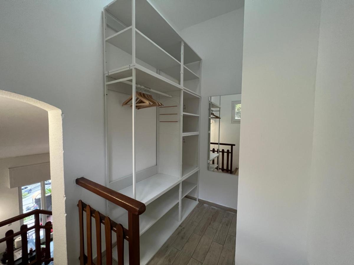 Villa Silvia, Indipendente Con Giardino Privato E Garage فاراتسي المظهر الخارجي الصورة
